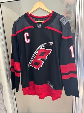 Fanatics Black and Red Men's Hockey Crewneck Sweater